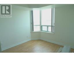 1929 - 68 Corporate Drive, Toronto, ON M1H3H3 Photo 11