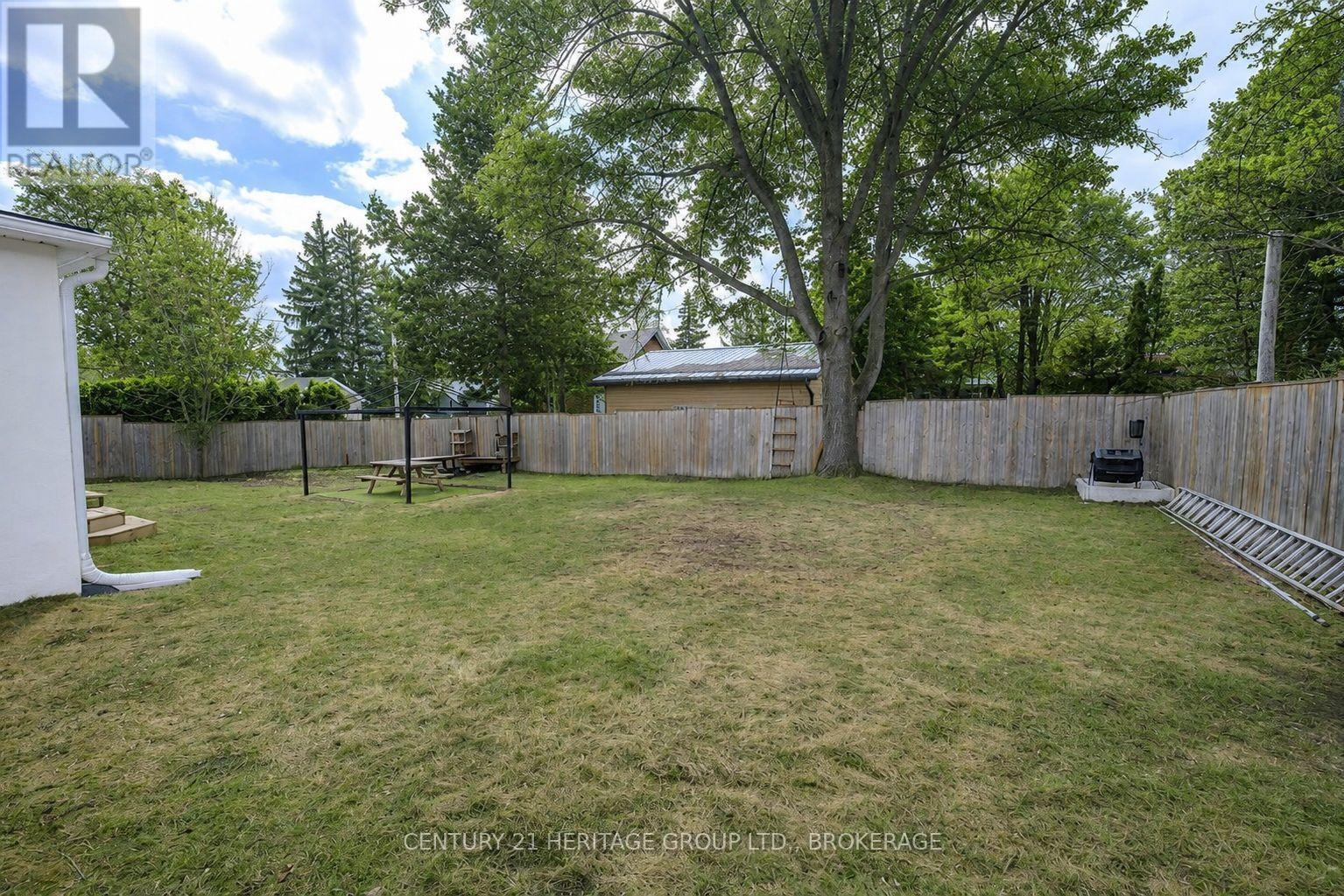 201 BRIDGE STREET W - Image 47