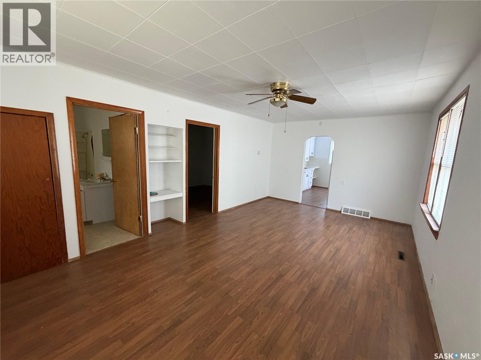 109 1st AVENUE N, Young, Saskatchewan, S0K4Y0, Young, Saskatchewan — photo 5 of 5