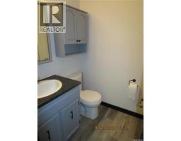 226 Westview Drive, Coronach, SK S0H0Z0 Photo 14
