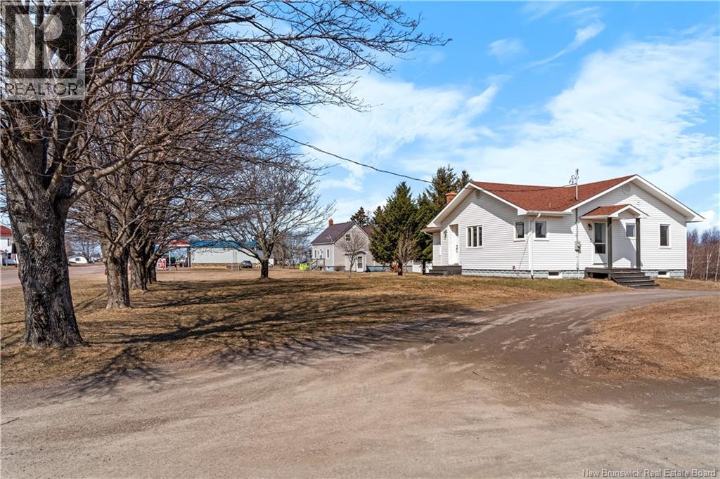 2260 Acadie Road - 33