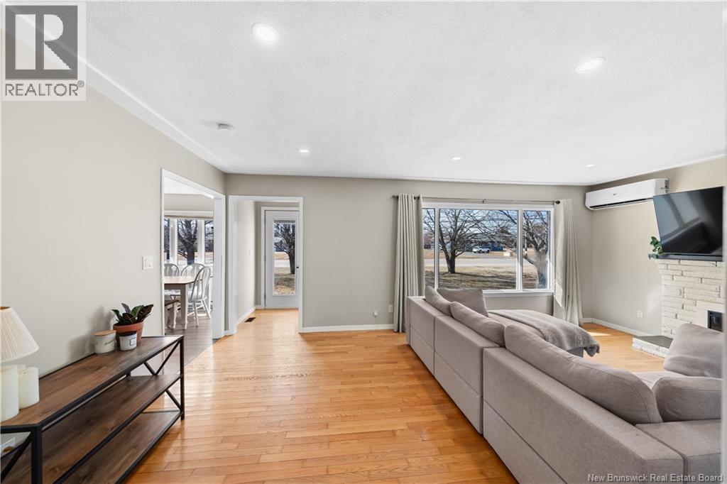 2260 Acadie Road - 12