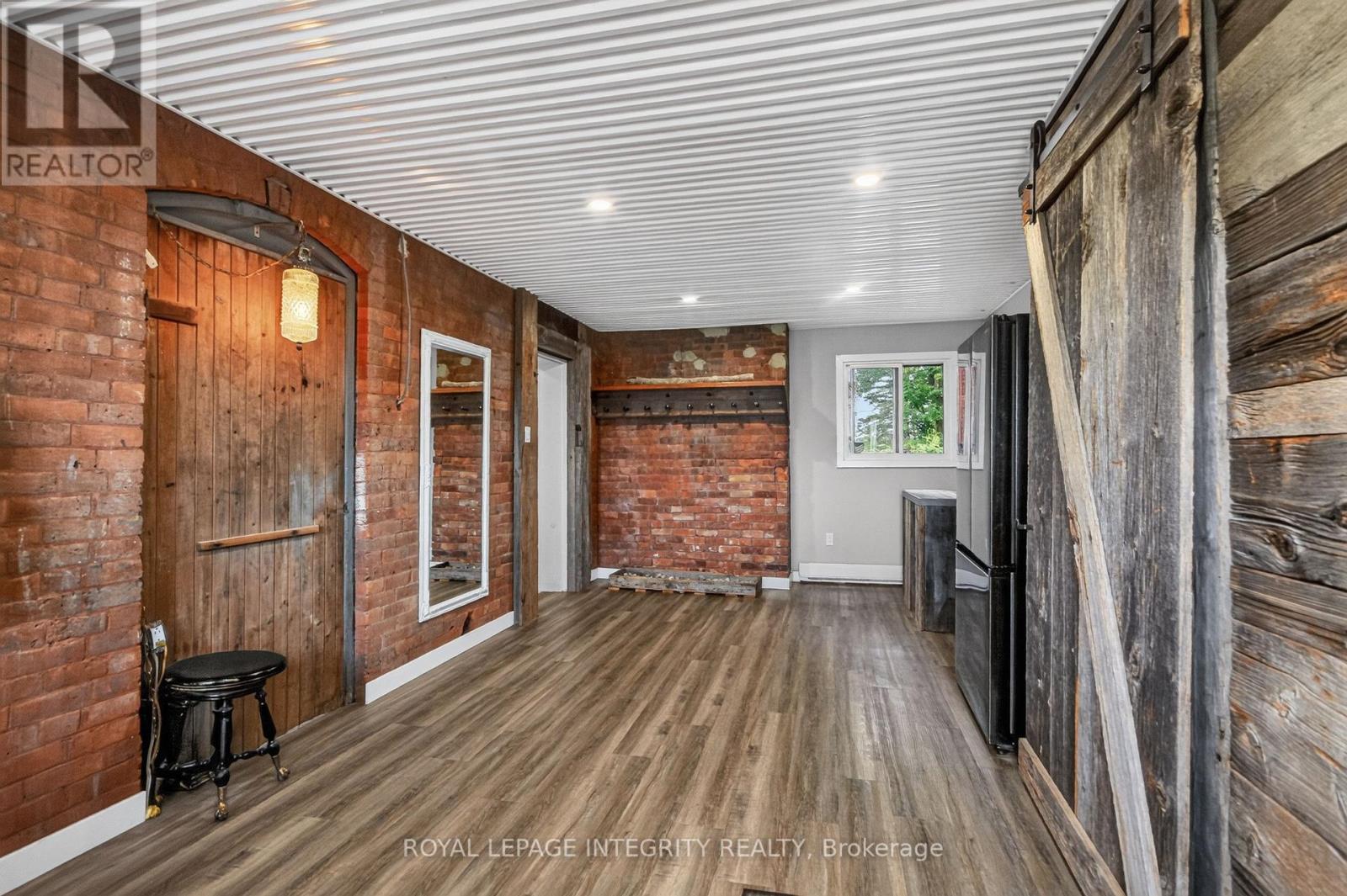 3 Bed, 3 Bath House for Rent in Ottawa – 3131 RIVER ROAD, Ottawa – MLS# X13736384 - Image 37
