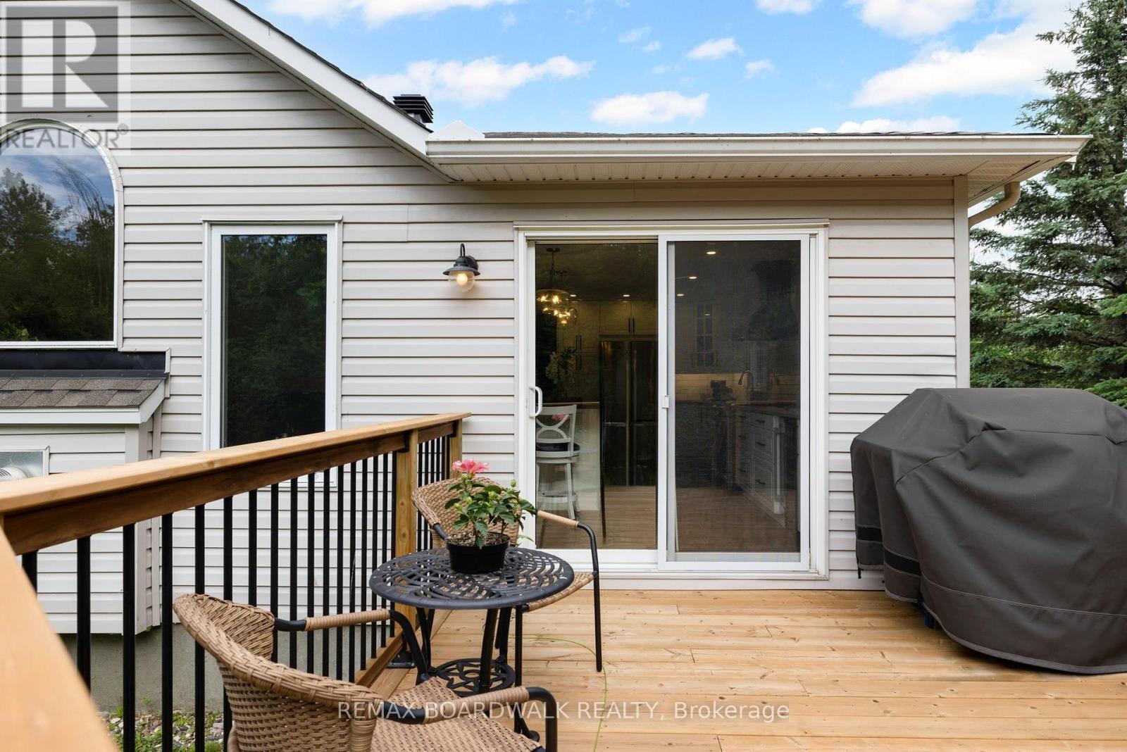 154 CATHERINE AVENUE - 33