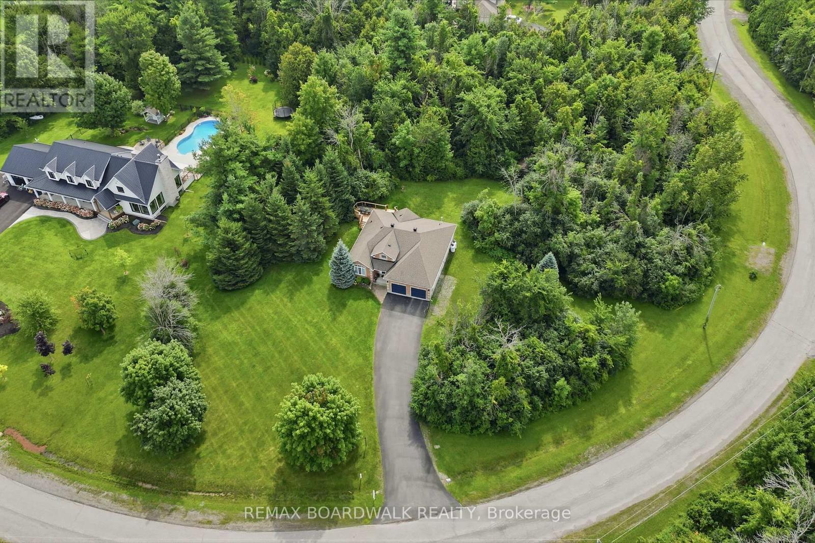 154 CATHERINE AVENUE - Image 39