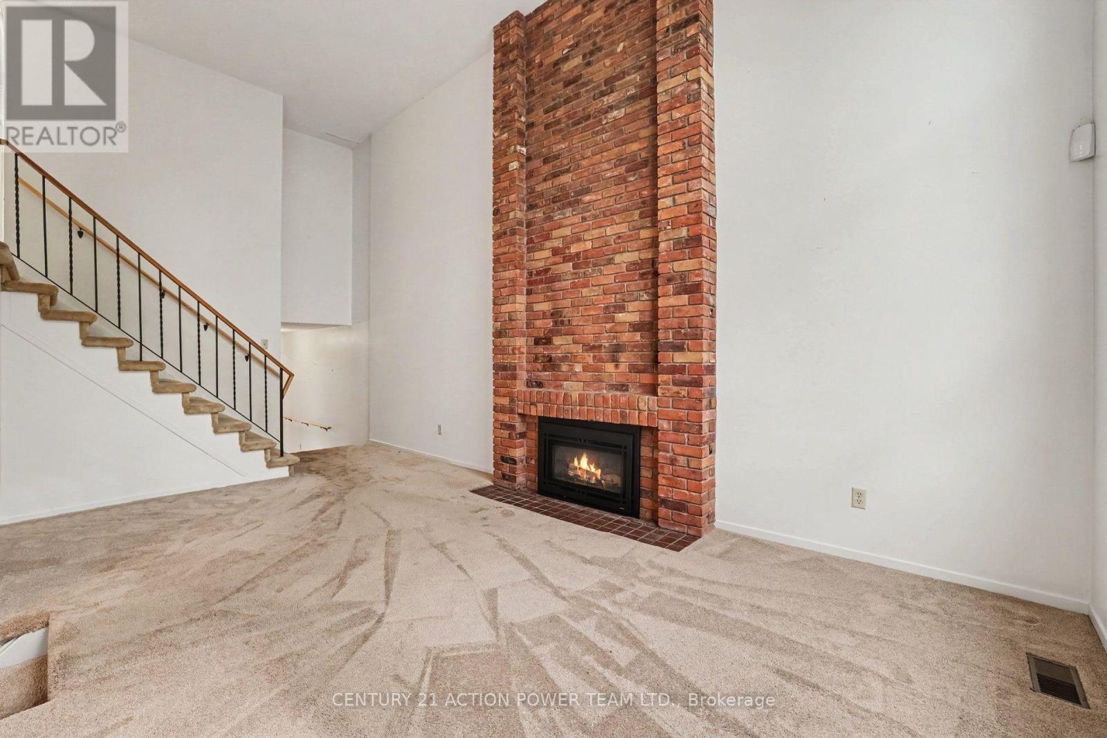 11 RIDING WAY - Image 15