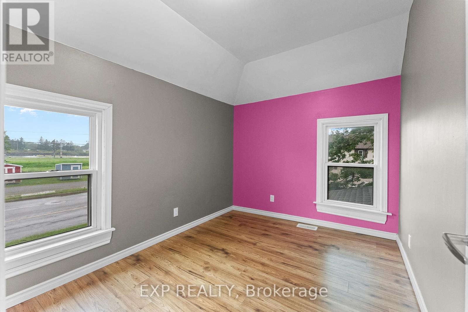 76 BELL STREET - 20