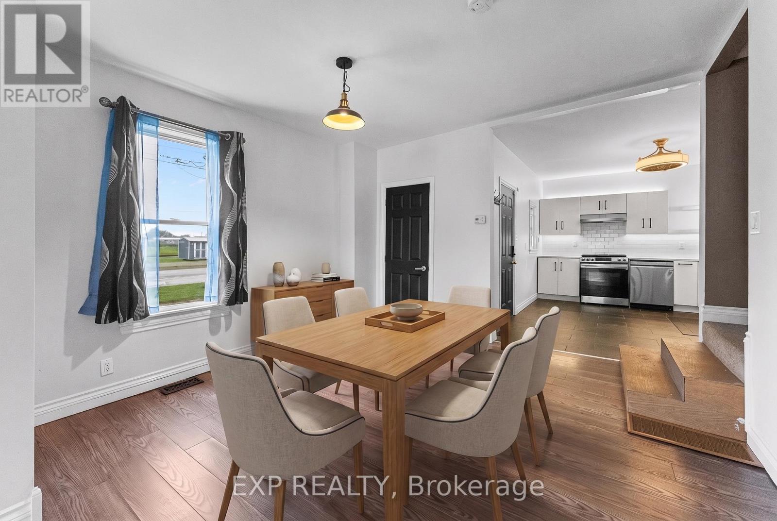 76 BELL STREET - 5