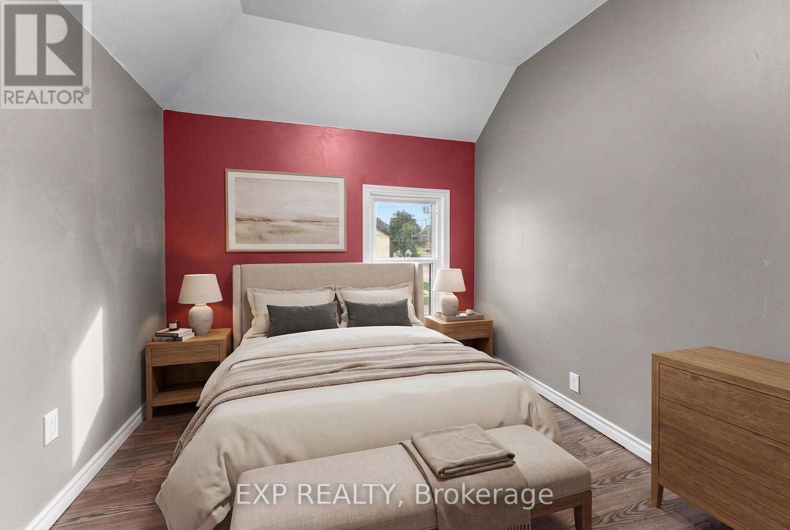 76 BELL STREET - 6