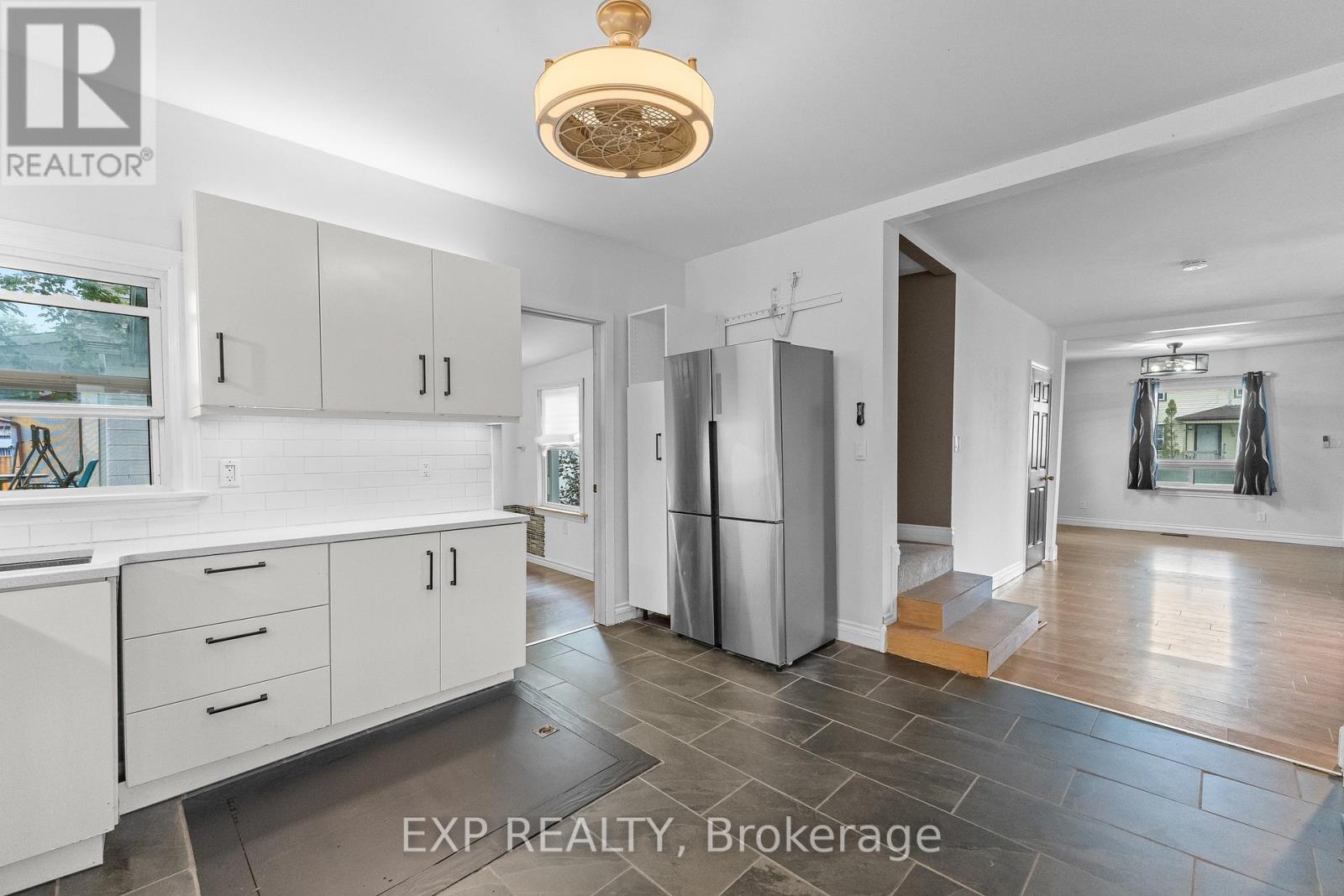 76 BELL STREET - Image 8