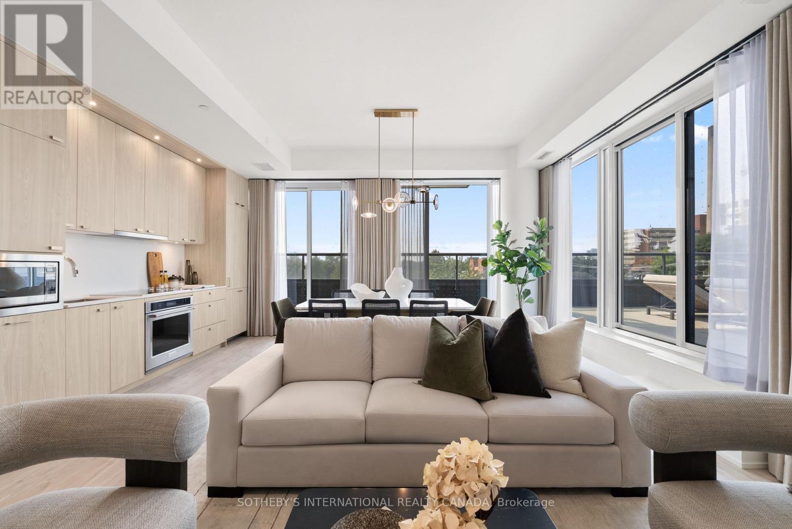 #512 115 DENISON AVENUE - 2