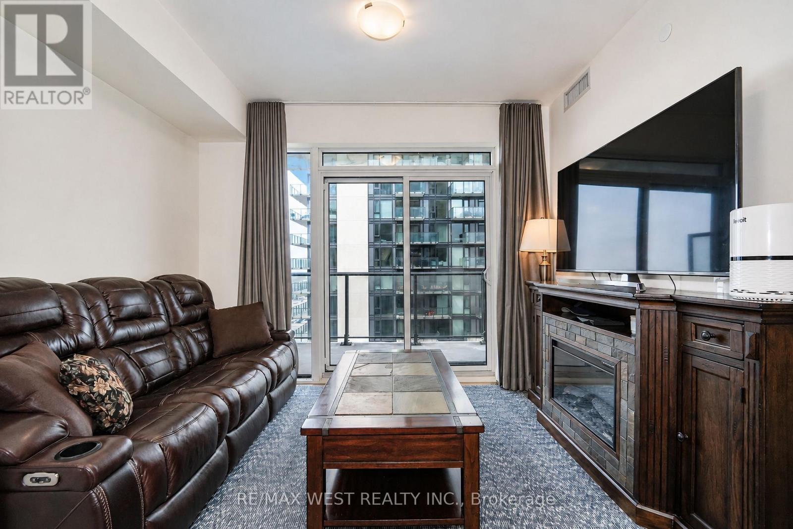 #1502 8960 JANE STREET - Image 3