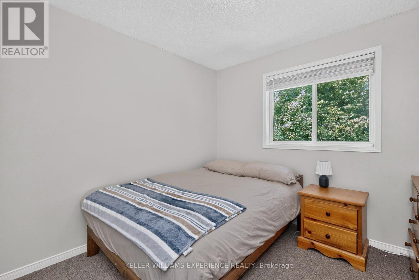 #9 38 KENWELL CRESCENT - 15