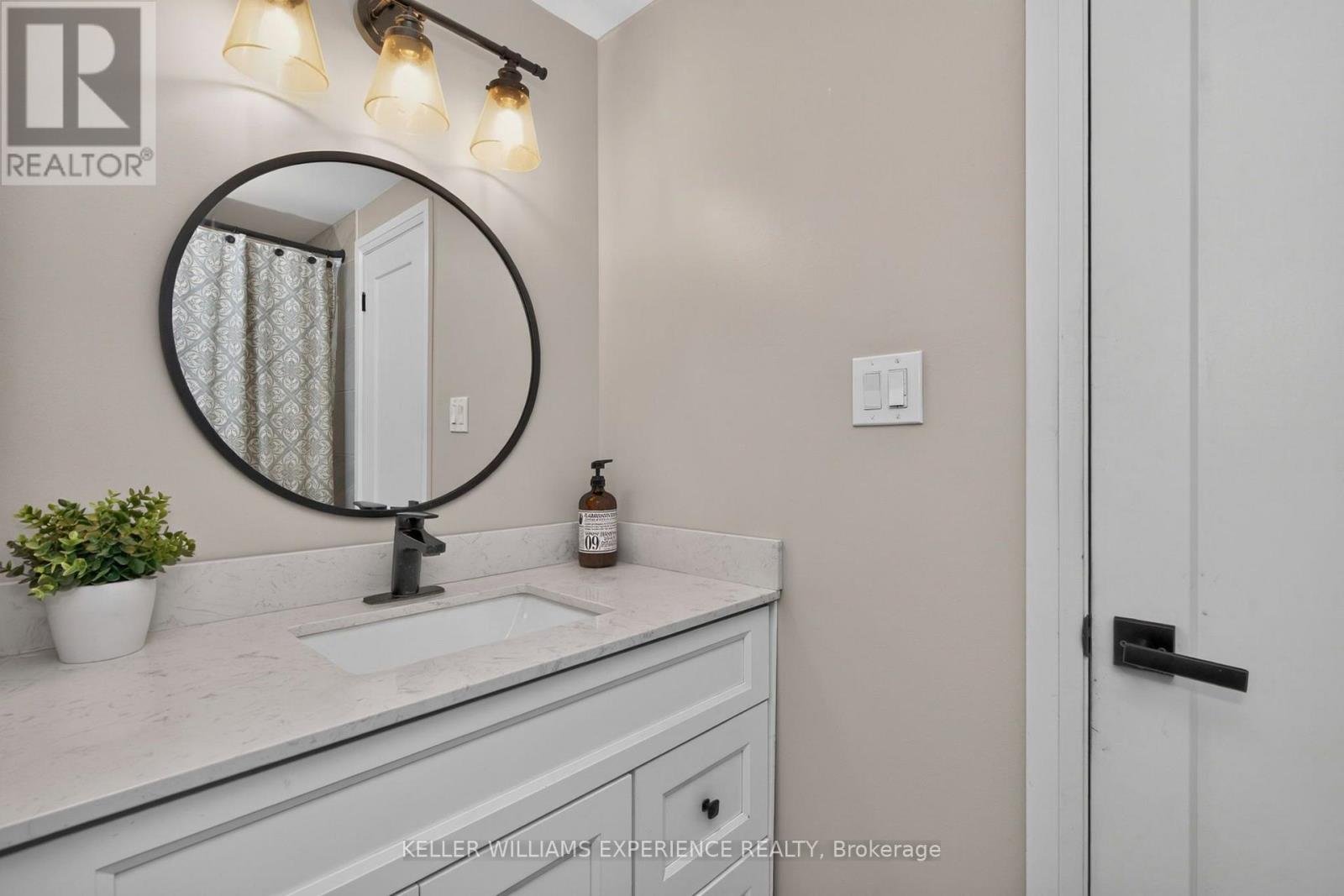 #9 38 KENWELL CRESCENT - Image 22