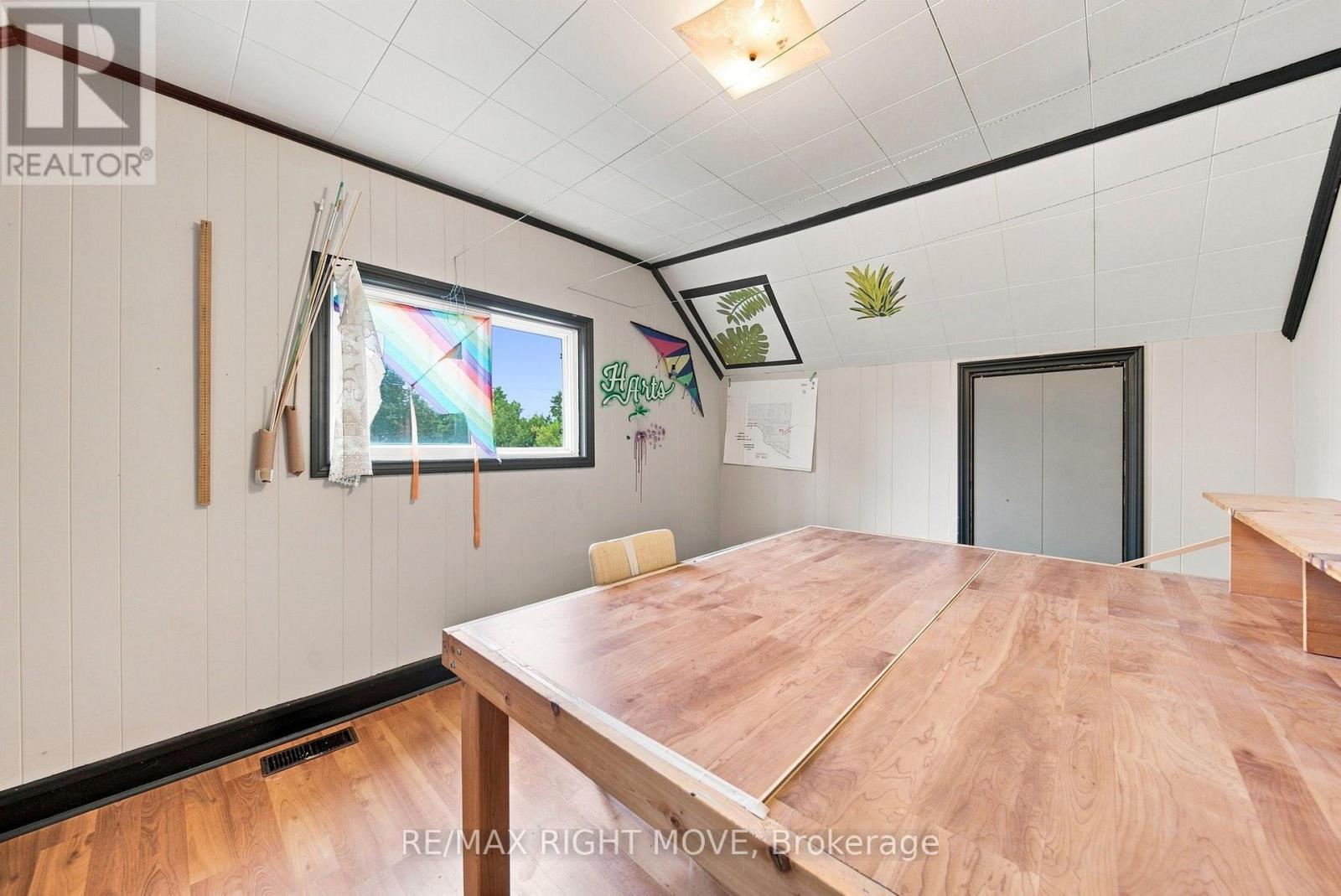 138 BORLAND STREET E - Image 20