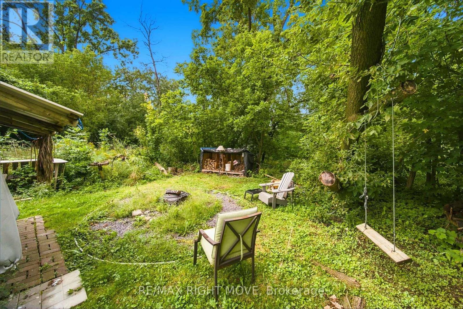 138 BORLAND STREET E - Image 28