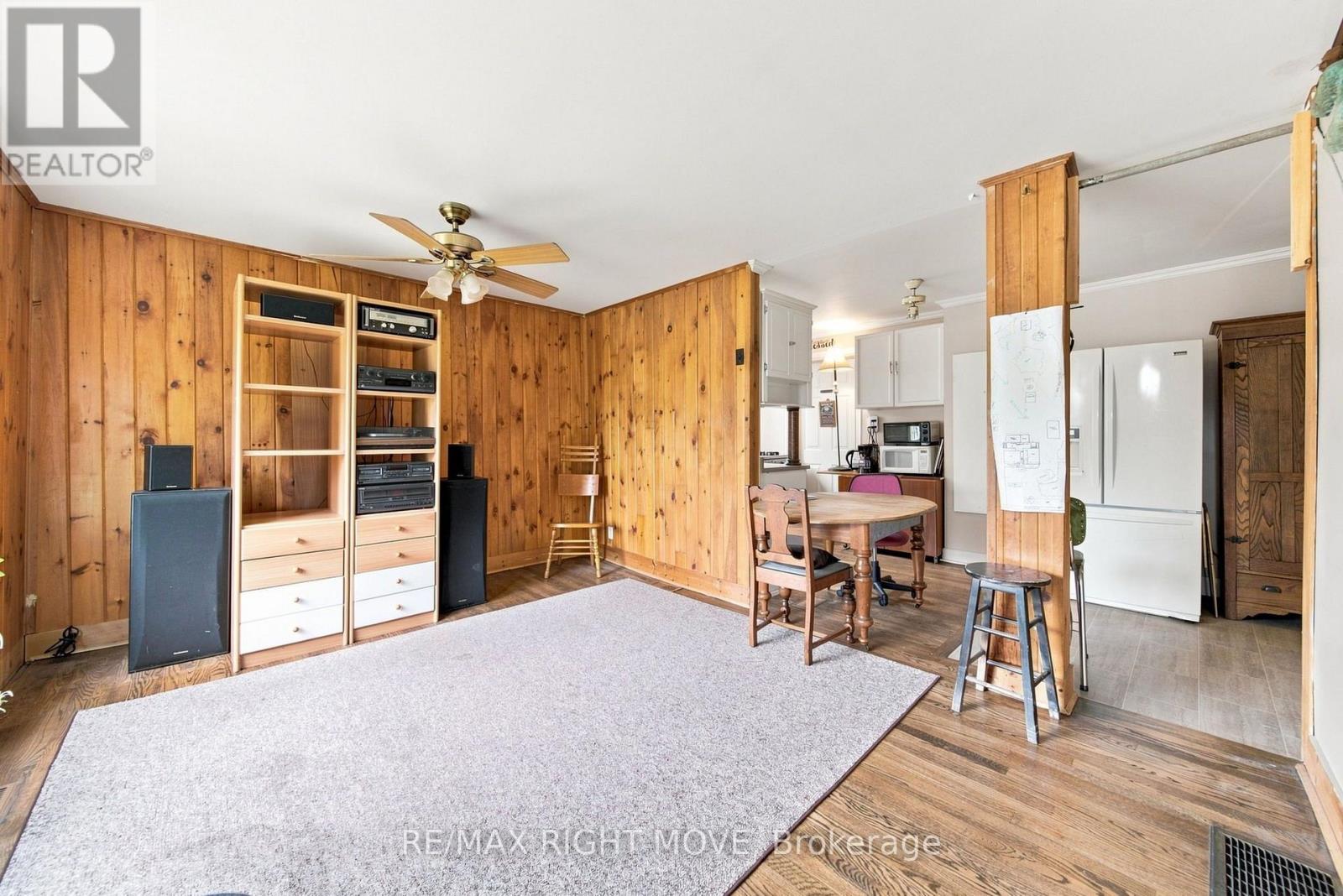 138 BORLAND STREET E - Image 5