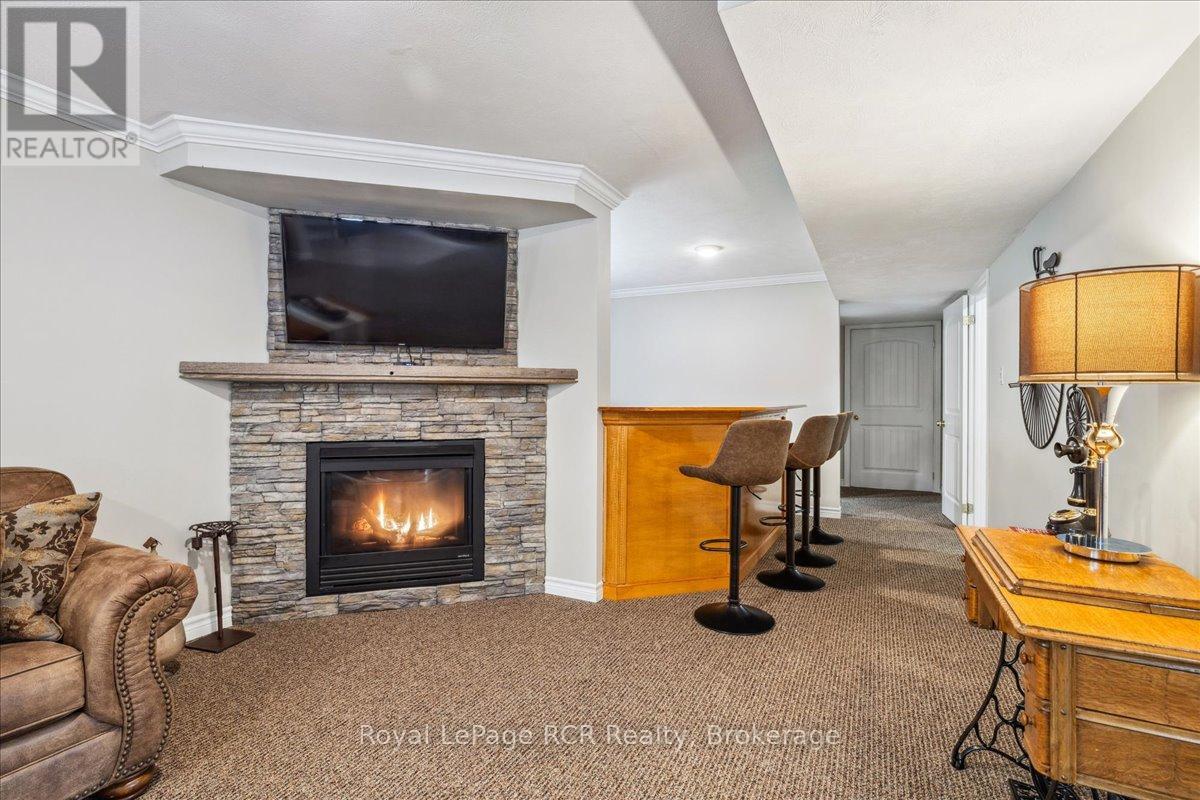 103488 GREY 18 ROAD - 8