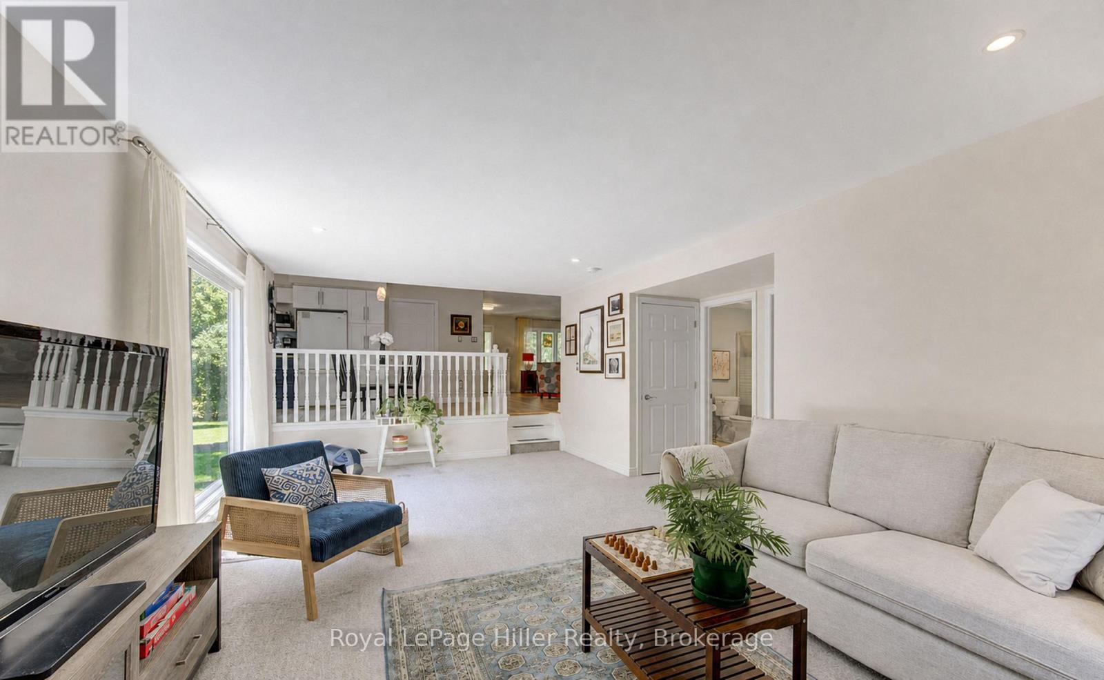 15 MCQUEEN COURT - 32