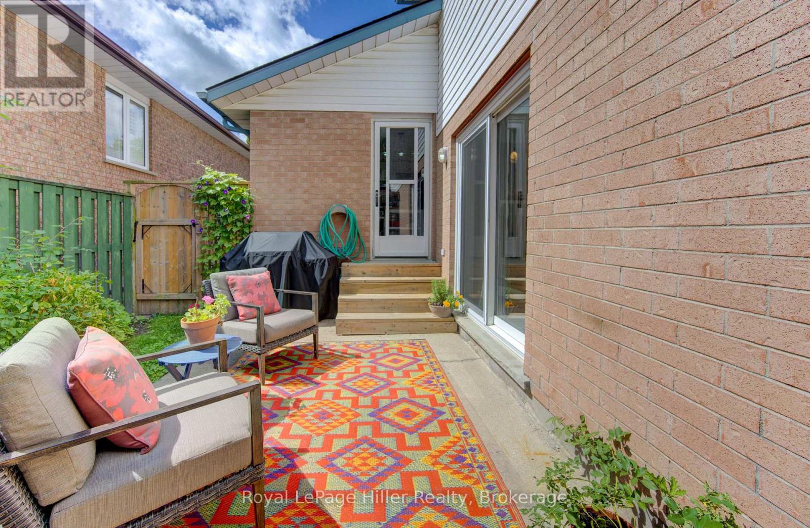 15 MCQUEEN COURT - 41