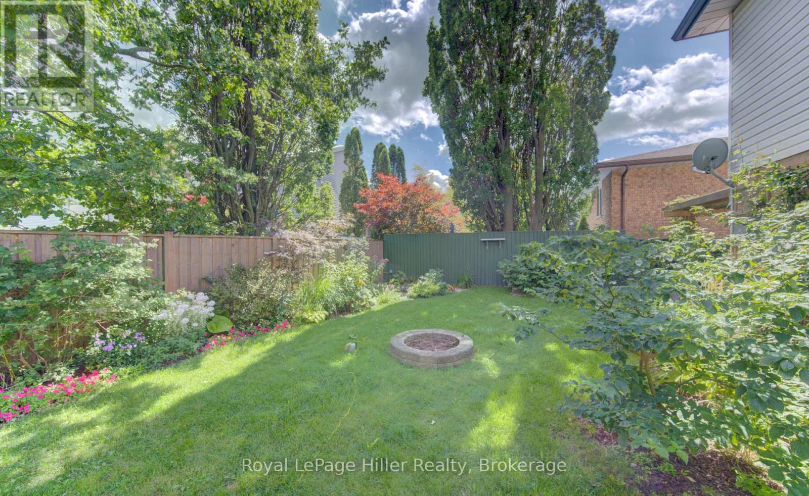 15 MCQUEEN COURT - 46