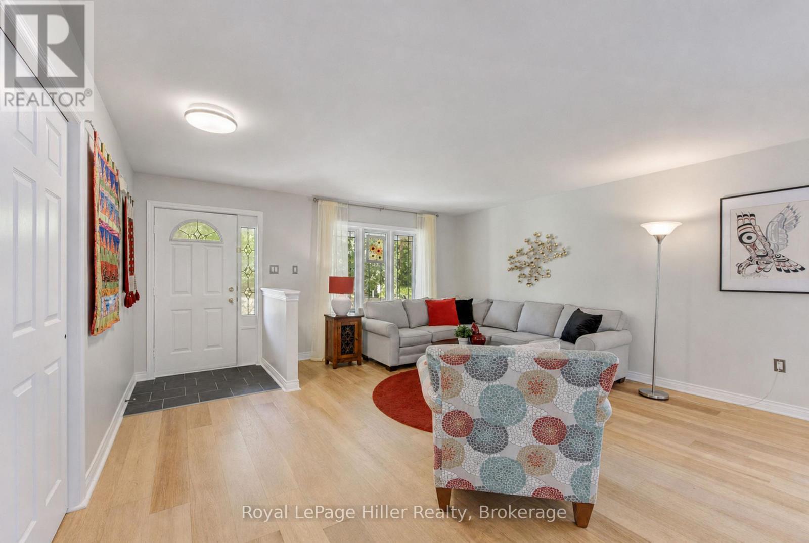 15 MCQUEEN COURT - 5
