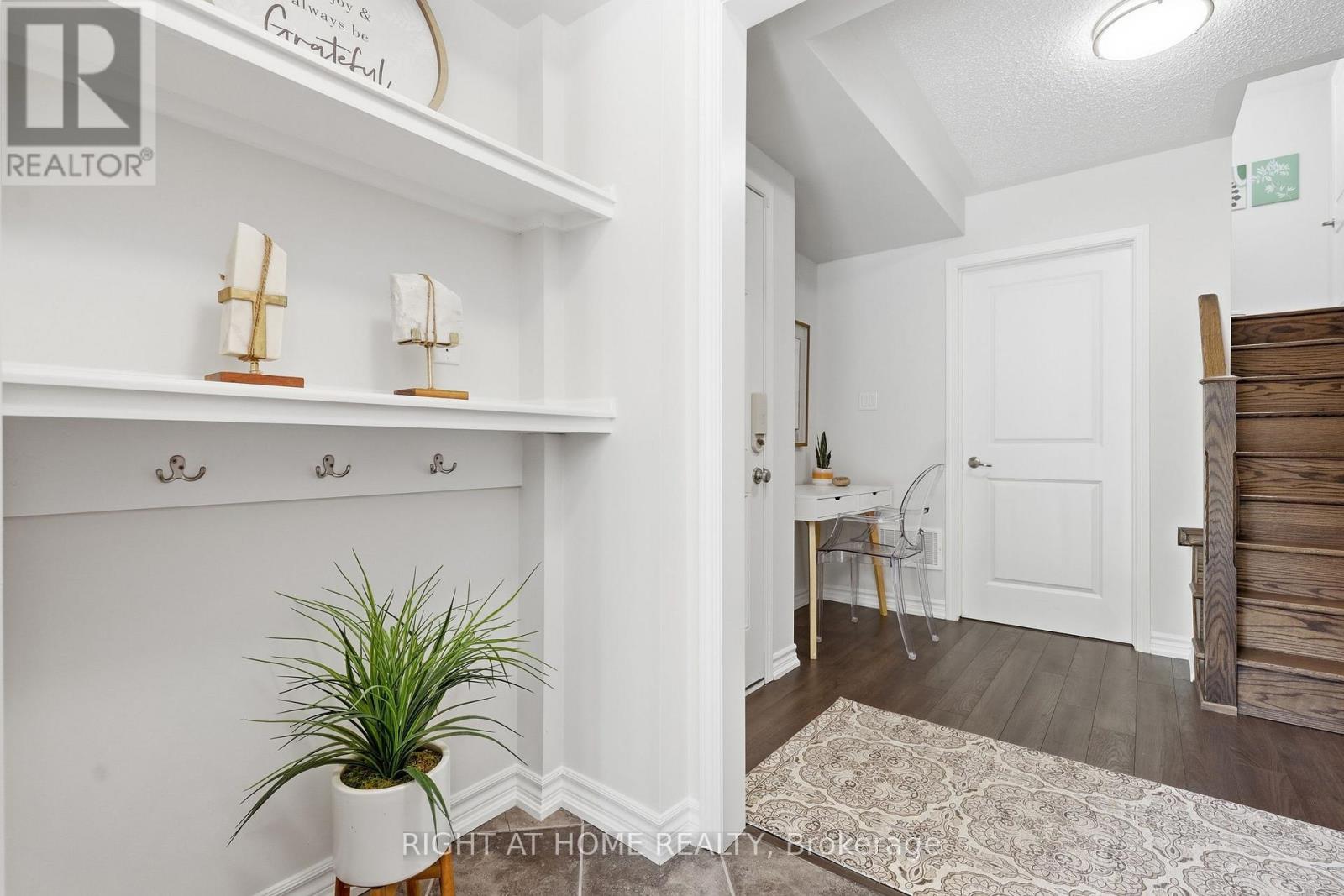 283 ELLEN DAVIDSON DRIVE - 6