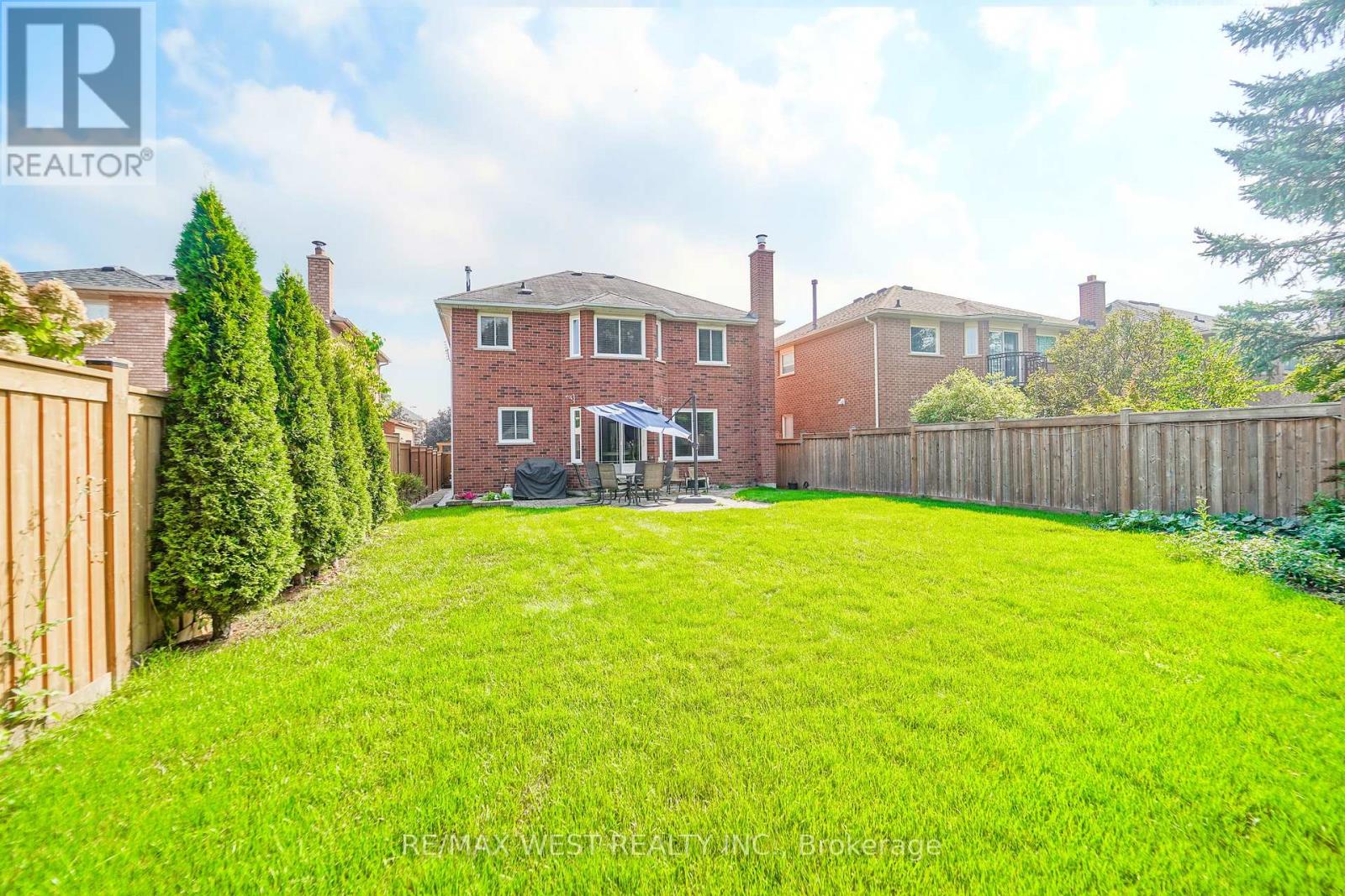 24 ROYAL VALLEY DRIVE - Image 15