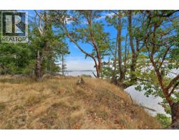 1114 Rainforest Lane, Sidney Island, BC A1A1A1 Photo 13