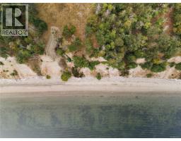 1114 Rainforest Lane, Sidney Island, BC A1A1A1 Photo 8