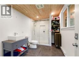 125 Mapleleaf Lane, Sidney Island, BC L1L1L1 Photo 13