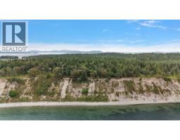 345 Evergreen Lane, Sidney Island, BC V0N2G0 Photo 16