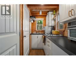 377 Evergreen Lane, Sidney Island, BC V8L5Y9 Photo 23