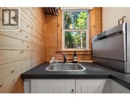 377 Evergreen Lane, Sidney Island, BC V8L5Y9 Photo 24
