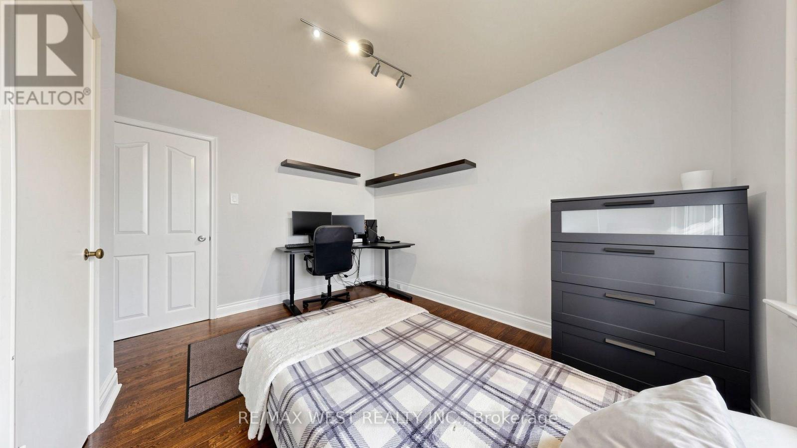 32 ALLONSIUS DRIVE - Image 20