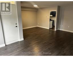 202 - 130 Neptune Drive, Toronto, ON M6A1X5 Photo 11