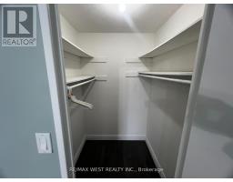 202 - 130 Neptune Drive, Toronto, ON M6A1X5 Photo 14