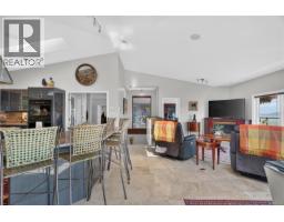 Eating area - 7318 Mark Lane, Central Saanich, BC V9E2A1 Photo 18