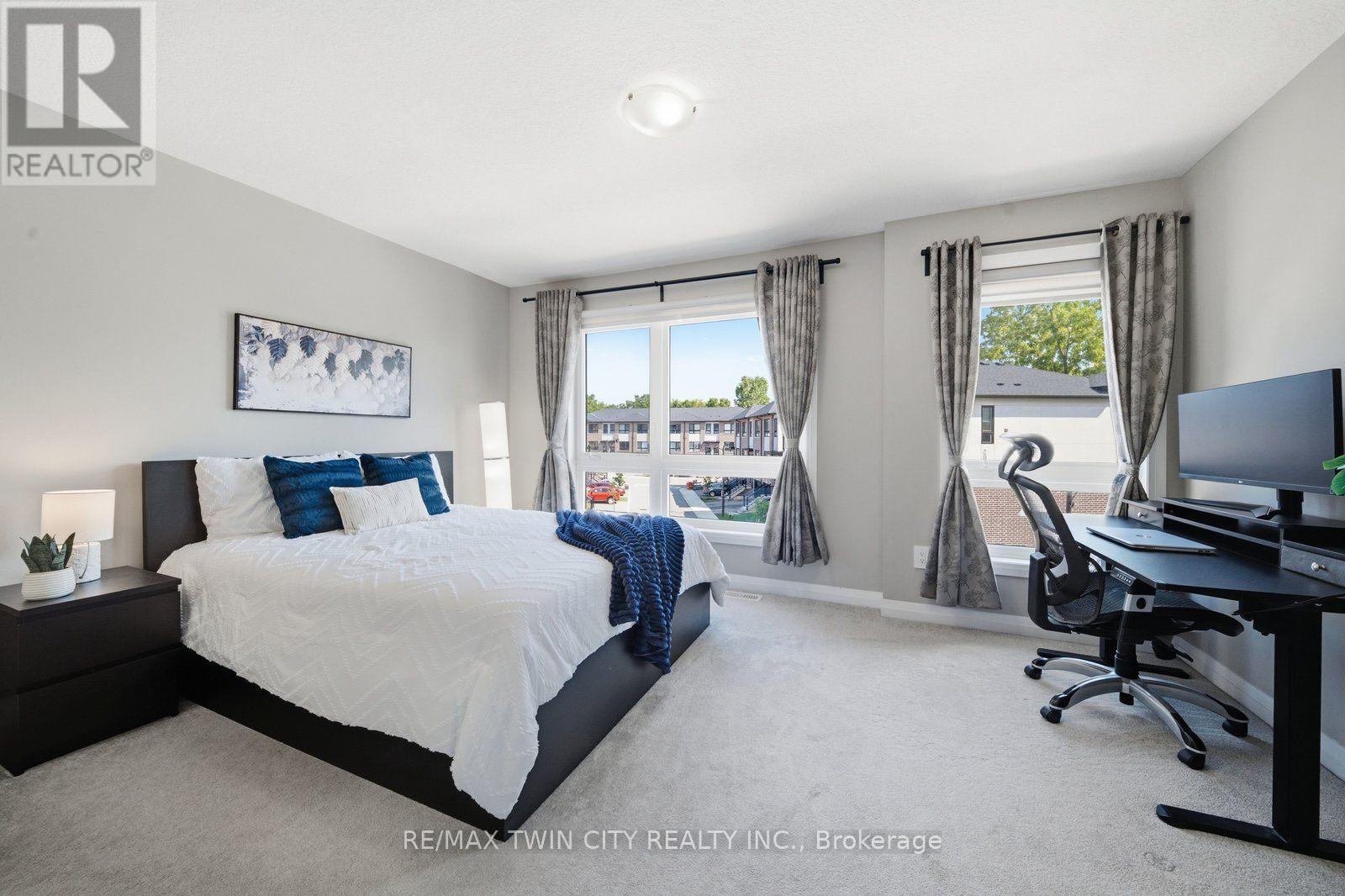 #46 720 GREY STREET - Image 17
