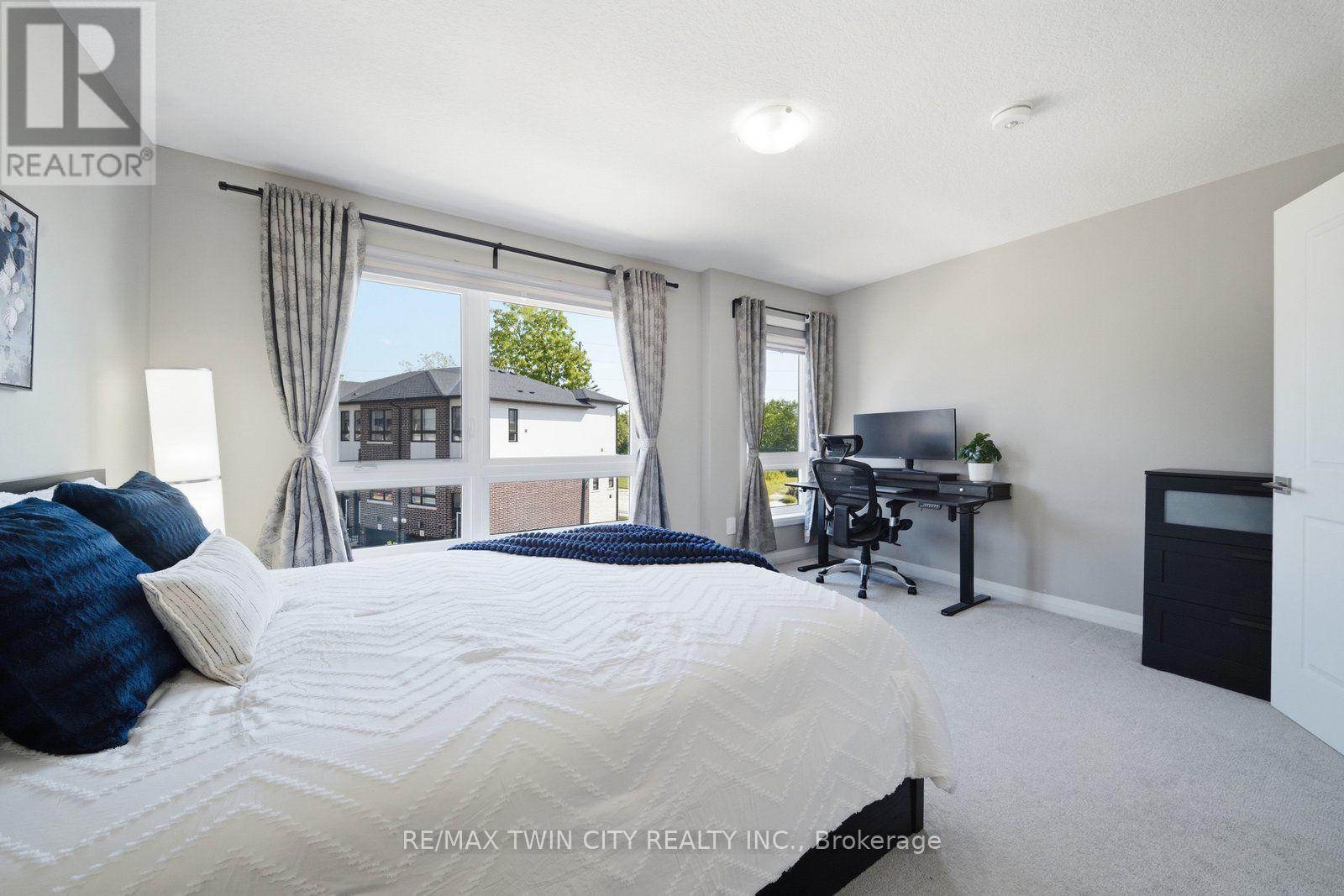 #46 720 GREY STREET - Image 18