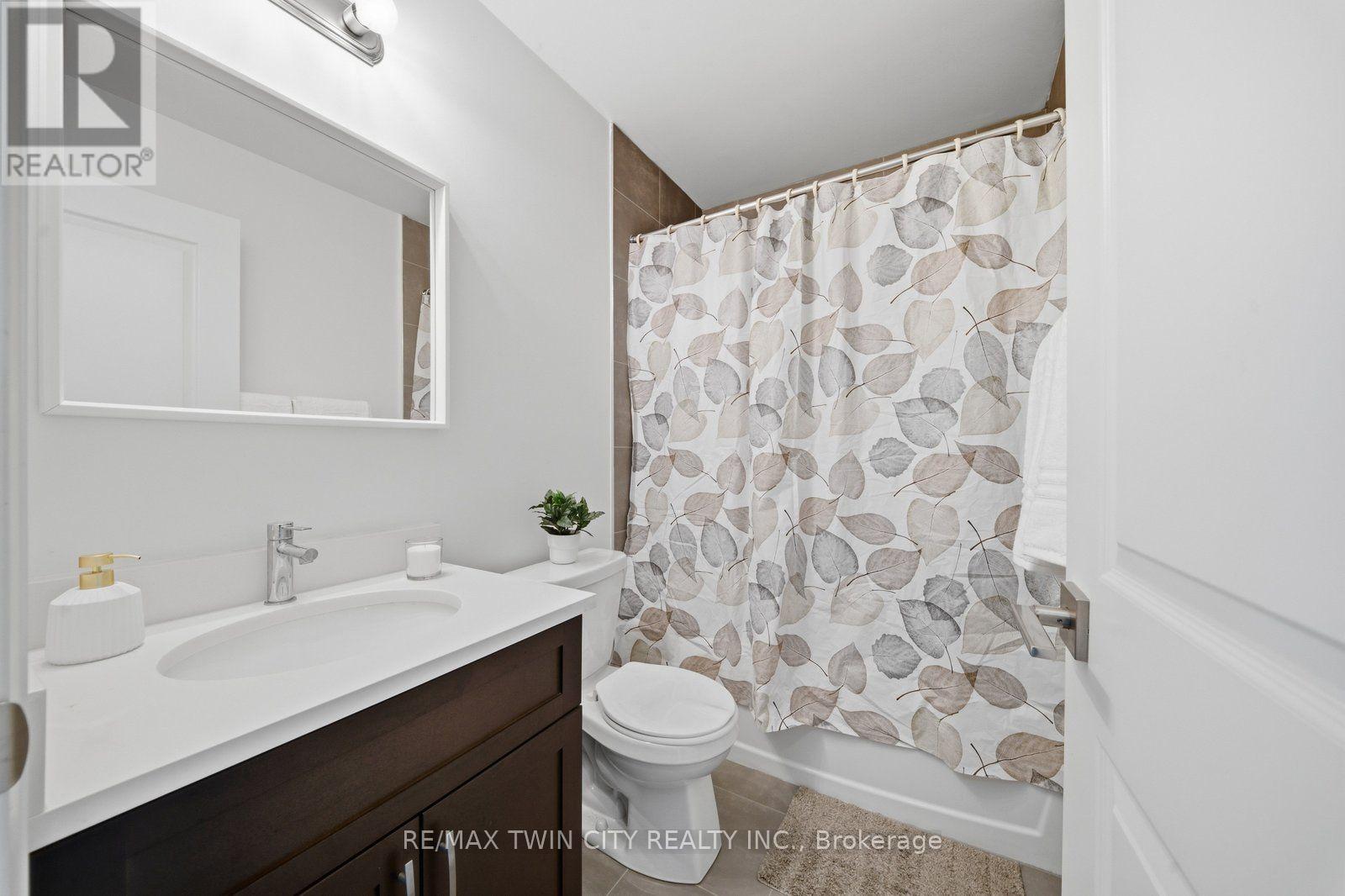 #46 720 GREY STREET - Image 21