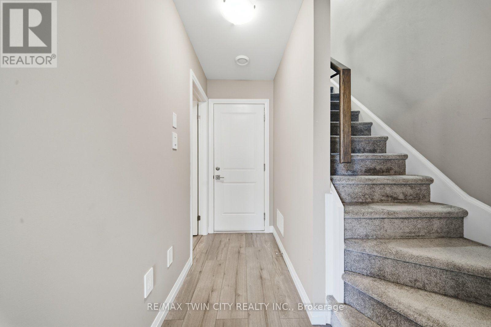 #46 720 GREY STREET - Image 25
