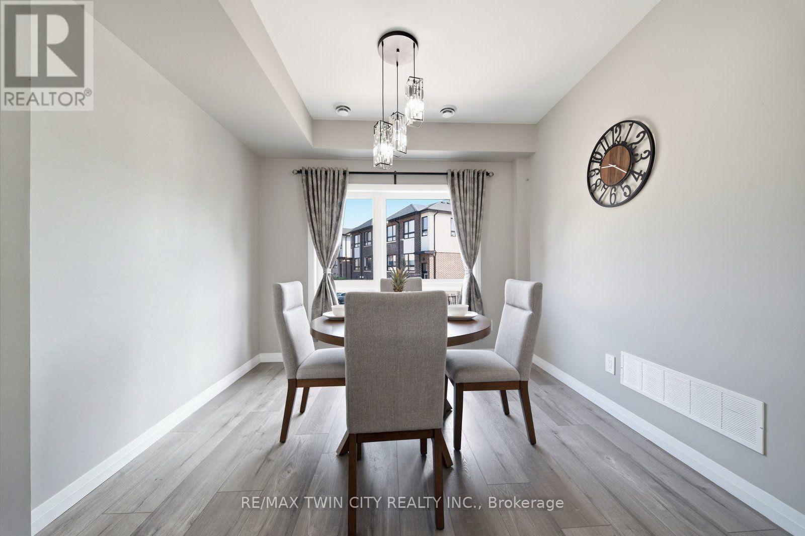 #46 720 GREY STREET - Image 8