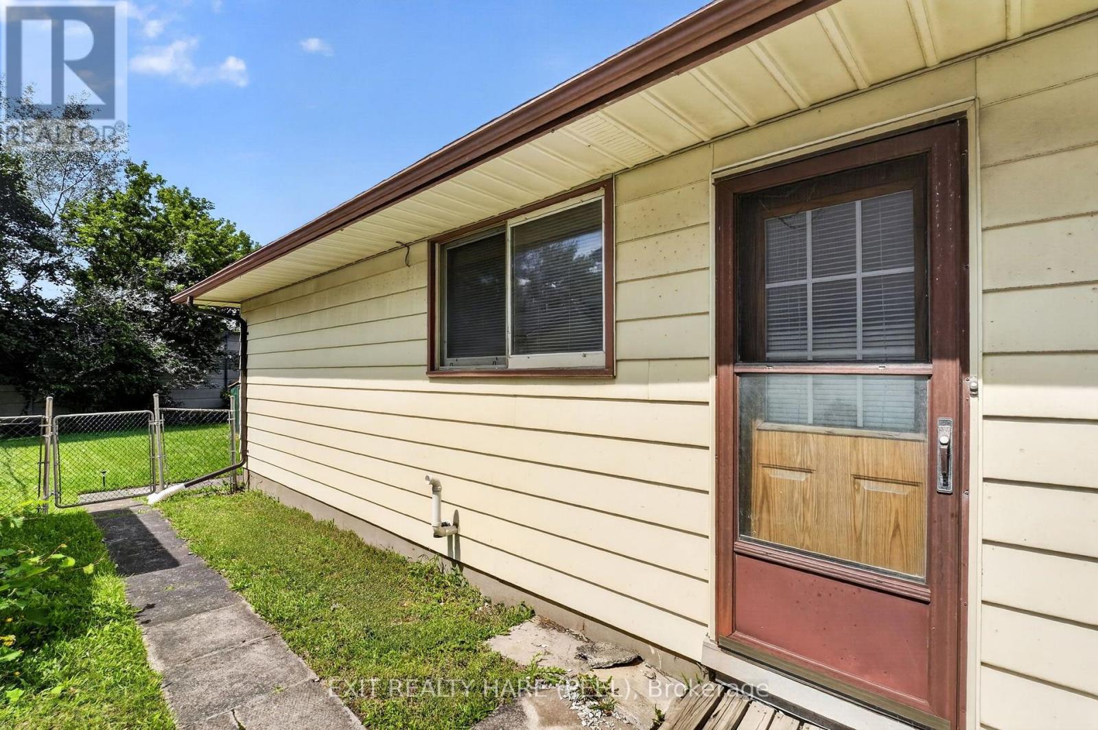 4541 SUSSEX DRIVE - Image 18