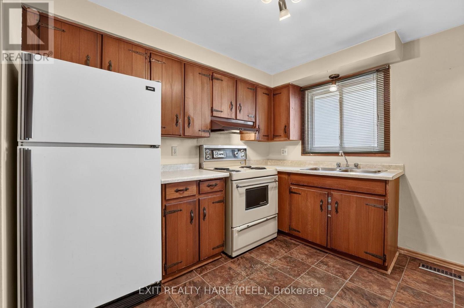 4541 SUSSEX DRIVE - Image 8