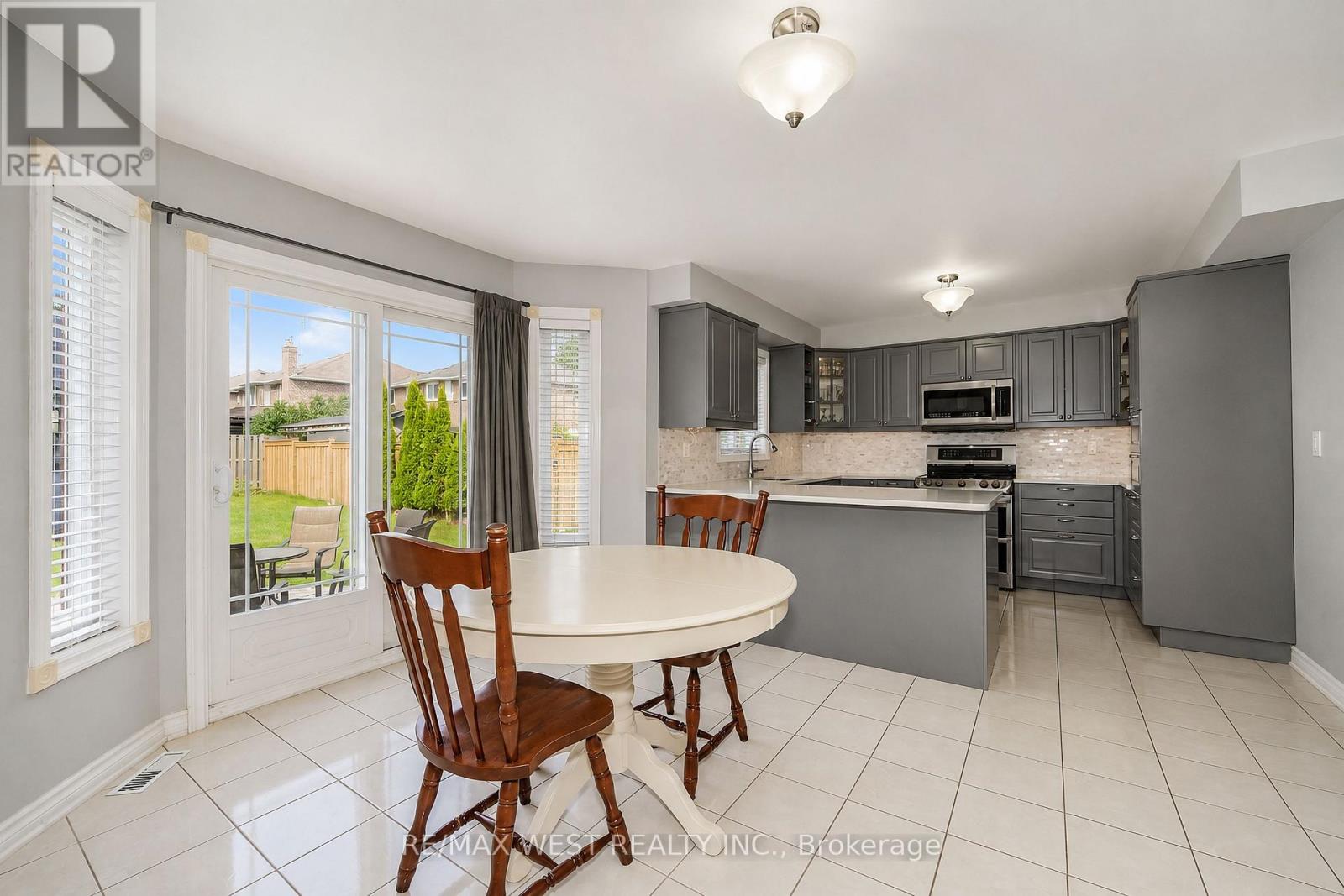 24 ROYAL VALLEY DRIVE - Image 3