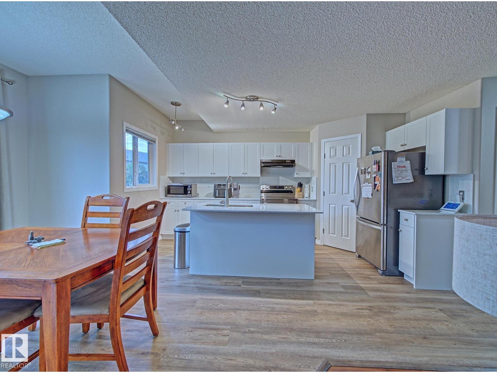 237 WESTWOOD LN - 11