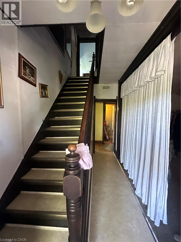 26 QUEEN Street W - 14