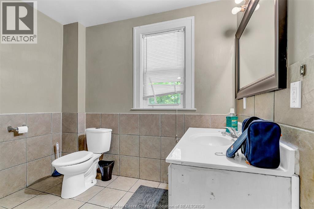 346 RANDOLPH - Image 20