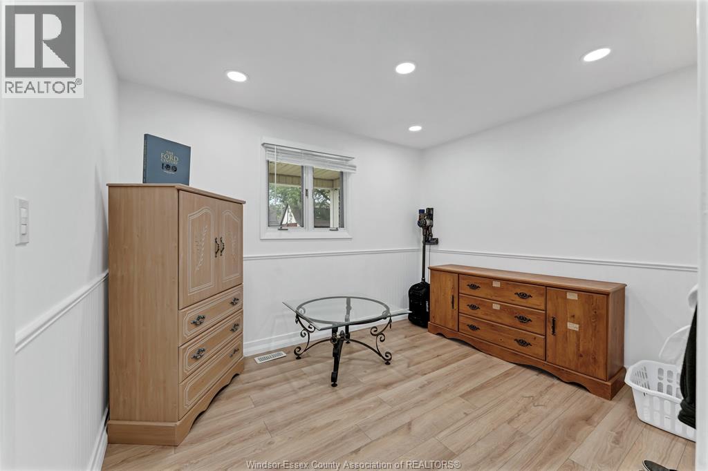 567 EDINBOROUGH - Image 16